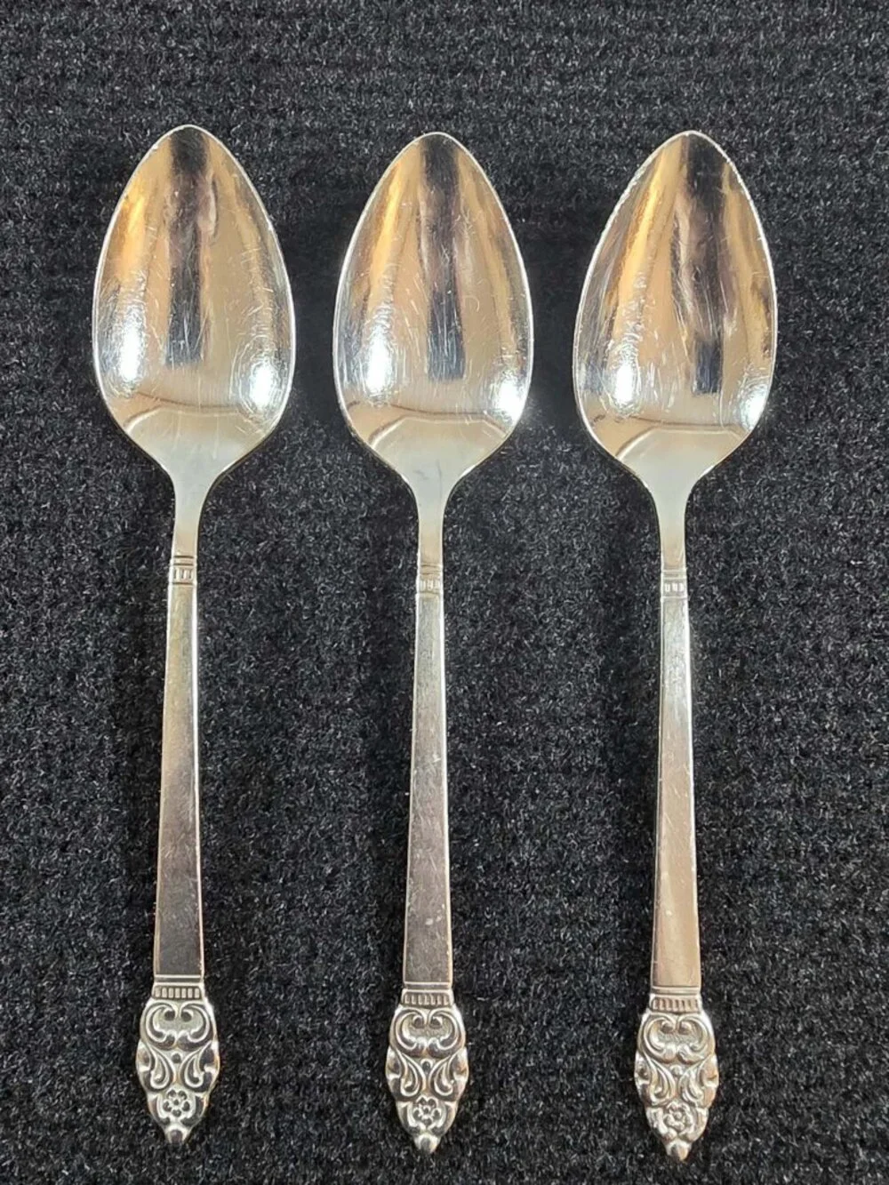 ONEIDA VINLAND STAINLESS FLATWARE SET SERVING SPOONS NORDIC CROWN 41 PCS